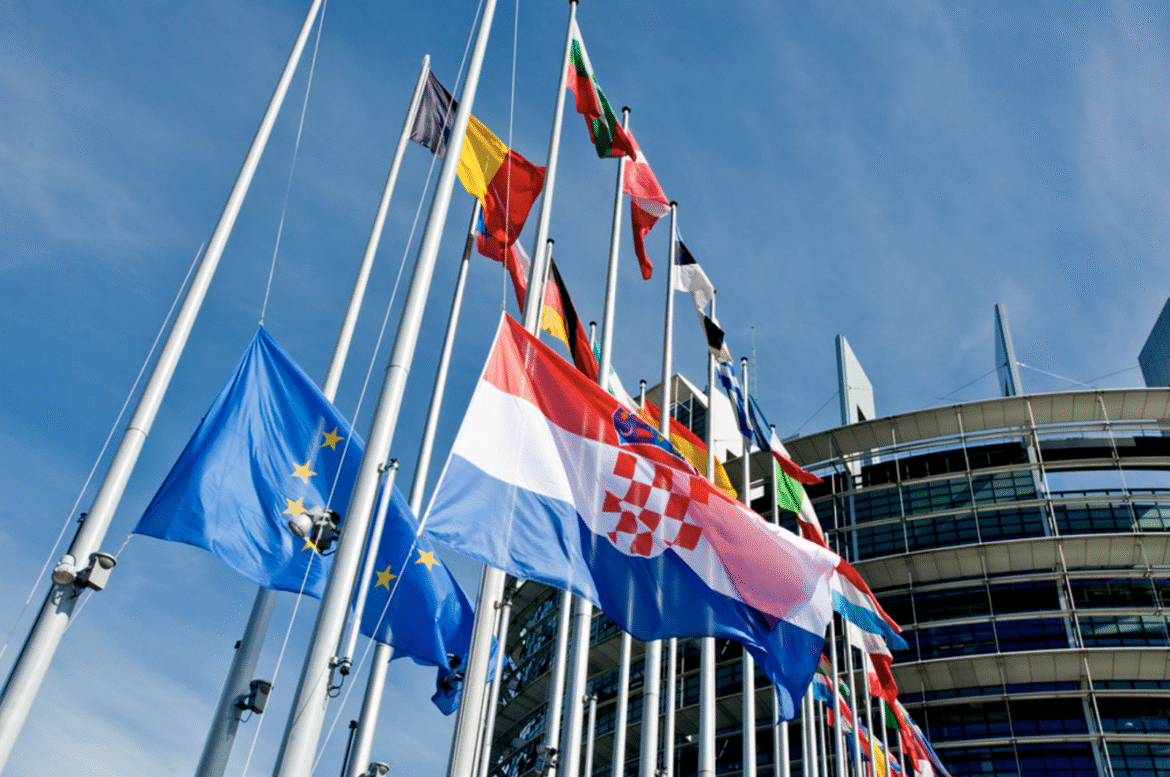 EU Might Launch Digital Euro on Ethereum or Solana