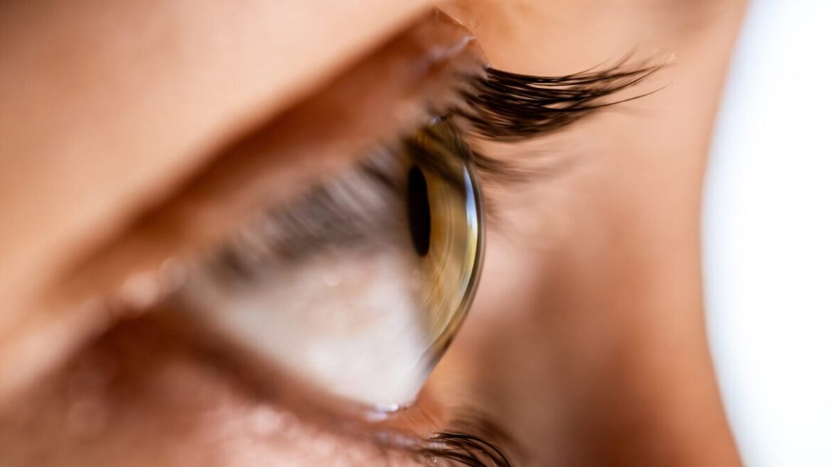 LASIK Without Lasers? Scientists May Have Found a Way