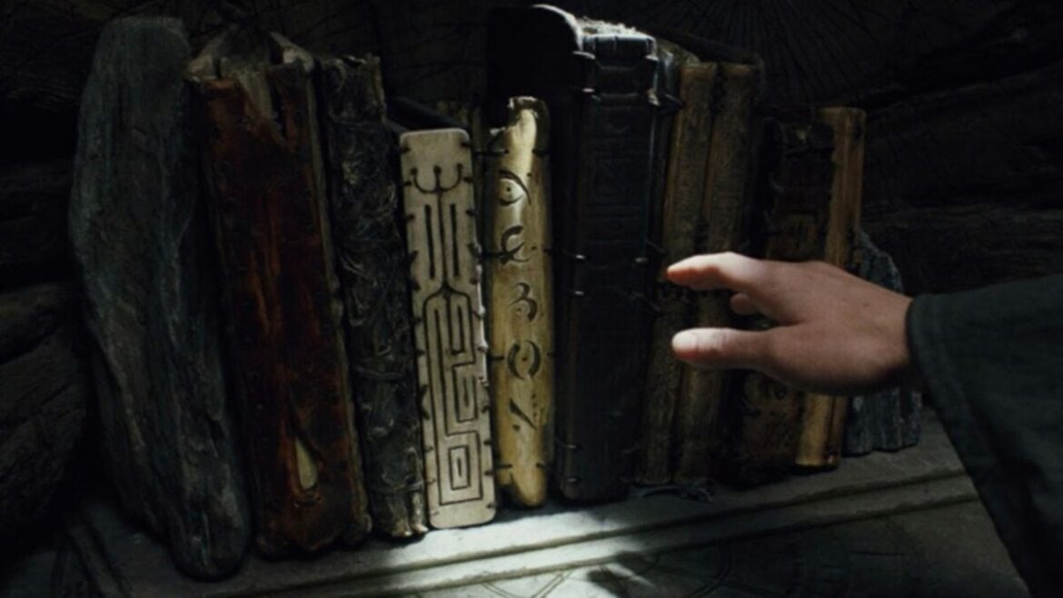 Peek Inside the Sacred Jedi Texts From 'Star Wars: The Last Jedi'