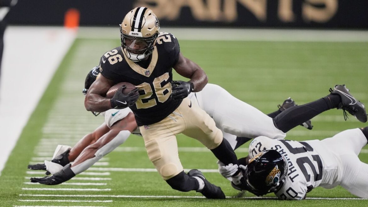 Saints release veteran RB Cam Akers in initial cuts