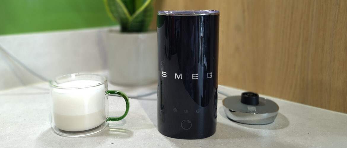 Smeg milk frother