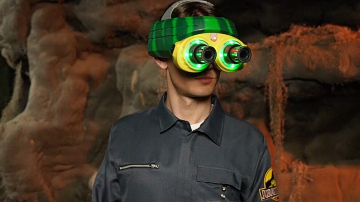 Spirit Halloween Has Made the Most Affordable ‘Jurassic Park’ Goggles Spirit Halloween Has Made the Most Affordable 'Jurassic Park' Goggles Replica We've Seen