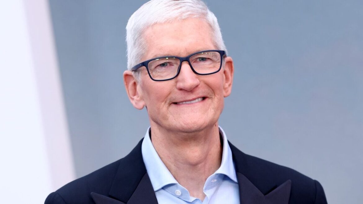 Apple Planning AI-Powered Web Search for Siri Next Year: Report