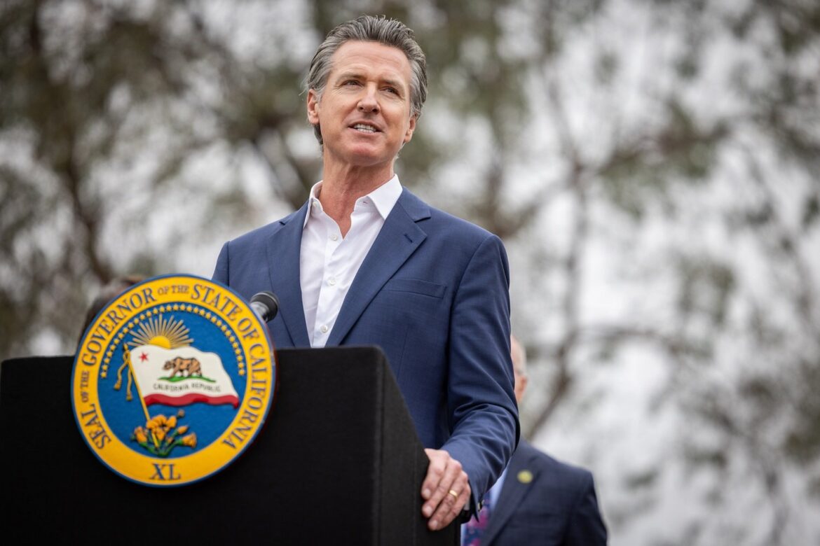 California Lawmakers Once Again Challenge Newsom's Tech Ties with AI Bill