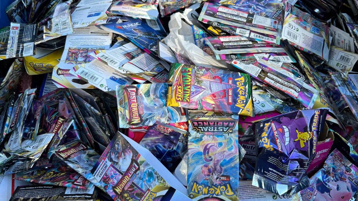 Dad caught teaching son to scam Pokemon fans with resealed cops confront pokemon card scalper