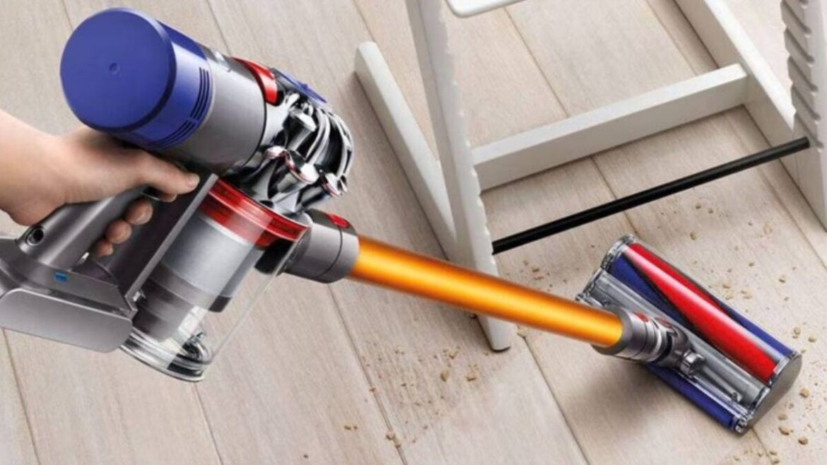 Dyson Is Going Nuts with the V8 Plus, the Cordless Vacuum Suddenly Got Really Cheap