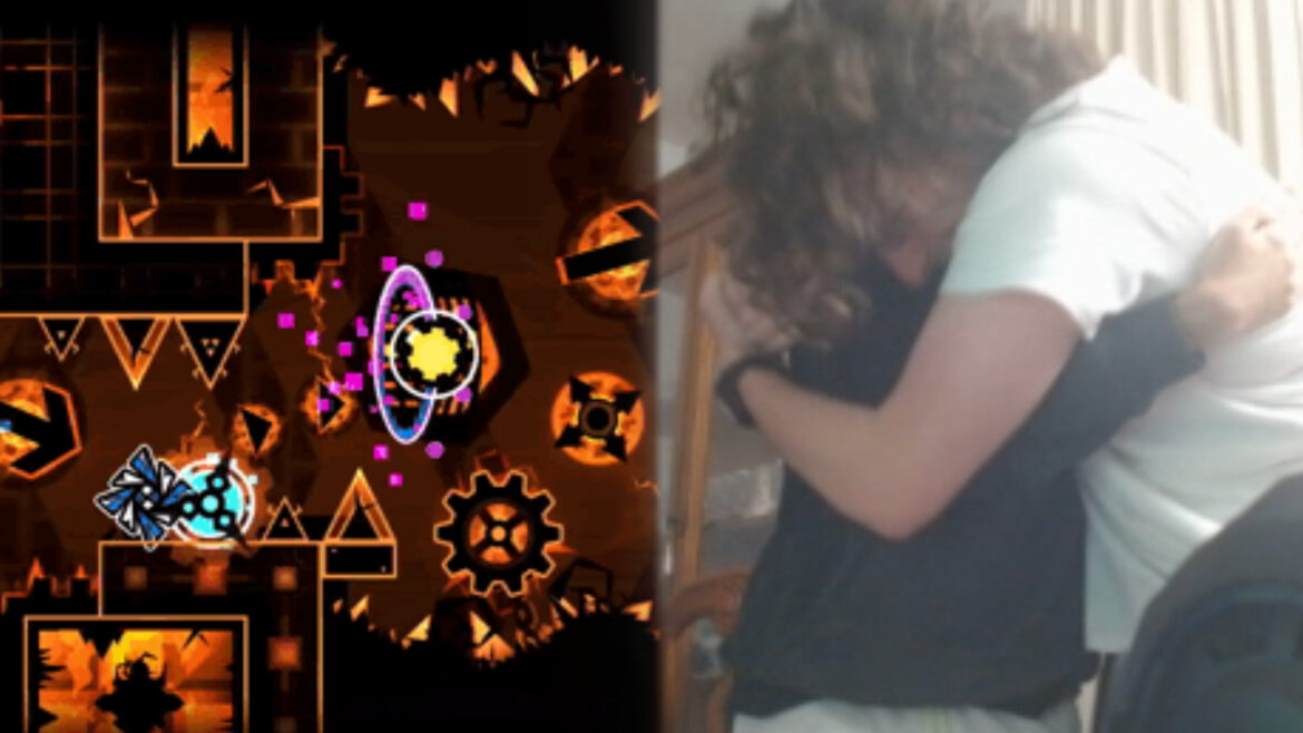 Twitch streamer erobb221 sat at desk wearing white gaming headset