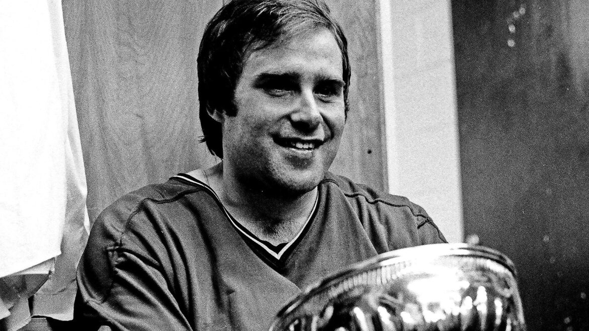 Hall of Fame Canadiens goaltender Ken Dryden dies at age 78