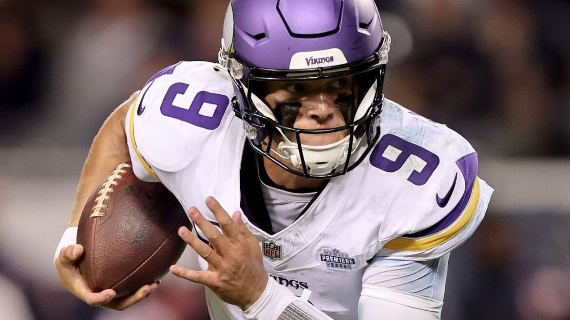 In NFL debut, QB J.J. McCarthy rallies Vikings past Bears