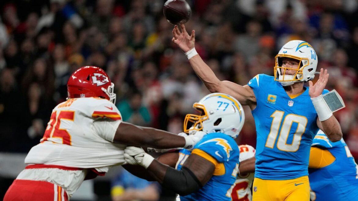 Justin Herbert shines as Chargers earn AFC West win in Justin Herbert shines as Chargers earn AFC West win in Sao Paulo