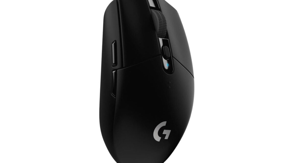 Logitech Is Selling Off the Final Stock of G305 Lightspeed Gaming Mouse, Now Going for Pennies