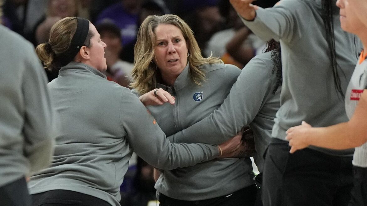 Lynx's Reeve blasts refs after Collier hurt late in Game 3 loss