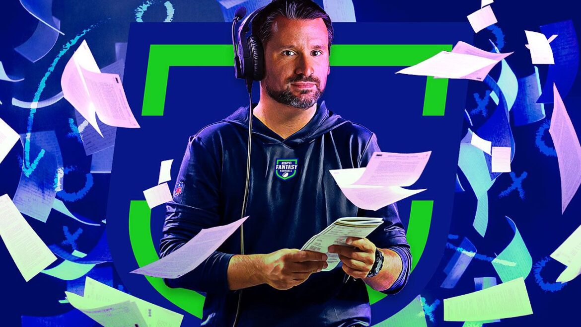 Mike Clay's Playbook, Part 3: How to manage your fantasy football team post-draft