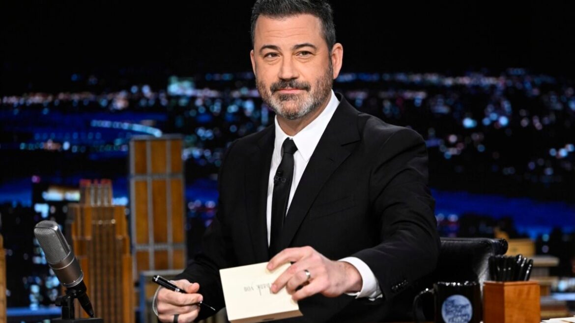 Sinclair Backs Down, Will Resume Airing 'Jimmy Kimmel Live' on Local Stations