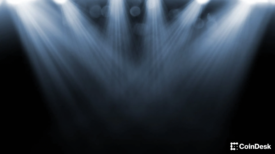 Solana Steals the Spotlight as Fed Rate Cut Nears: Crypto Daybook Americas