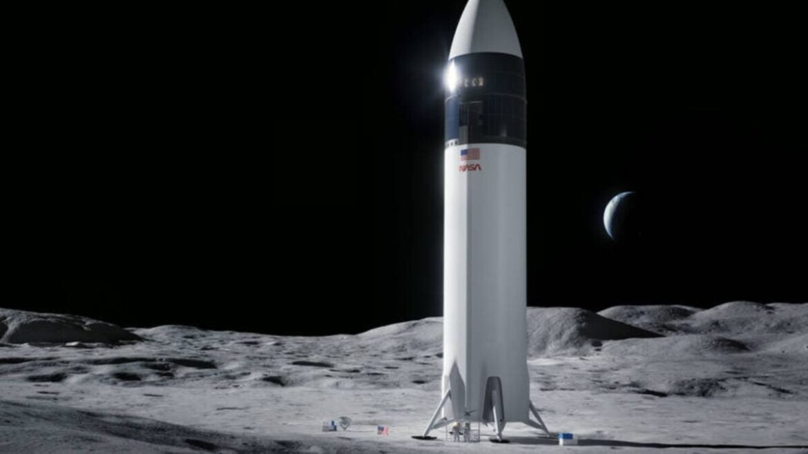 SpaceX's Starship Lunar Lander Could Be ‘Years Late,’ NASA Safety Panel Warns