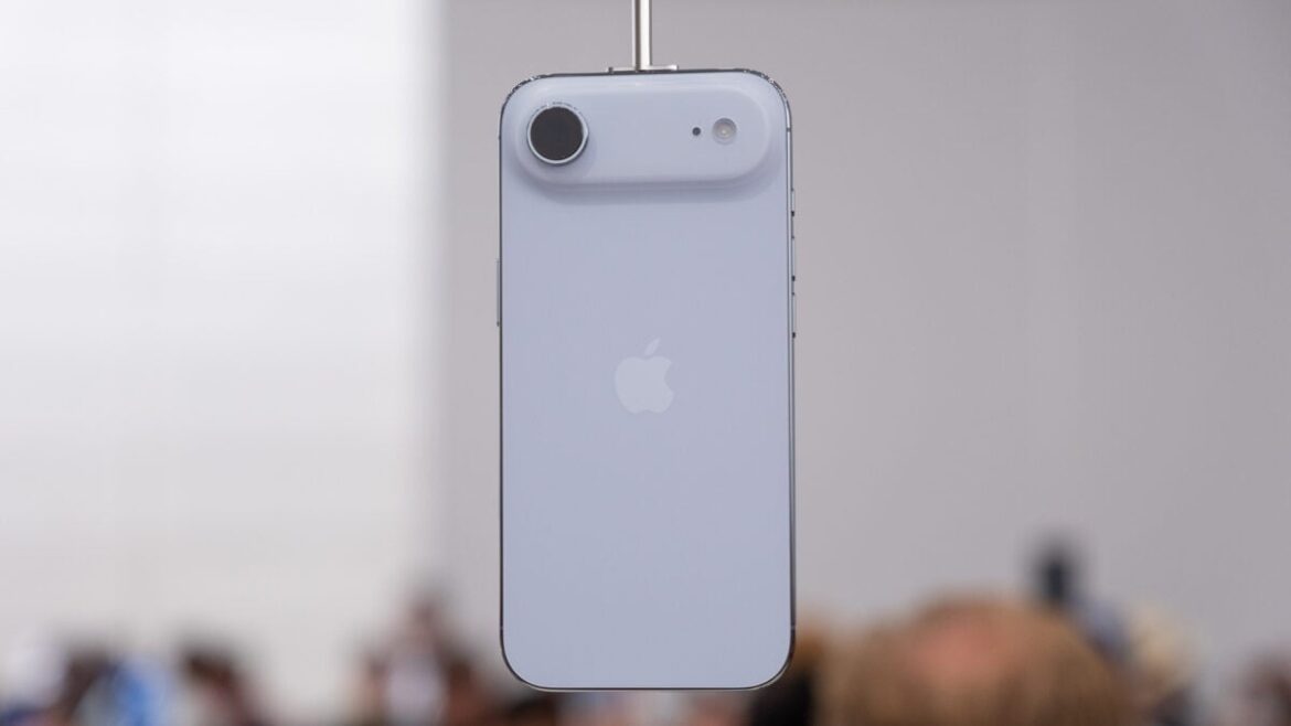 The iPhone Air Looks Like a Wild Preview for Apple AR Glasses