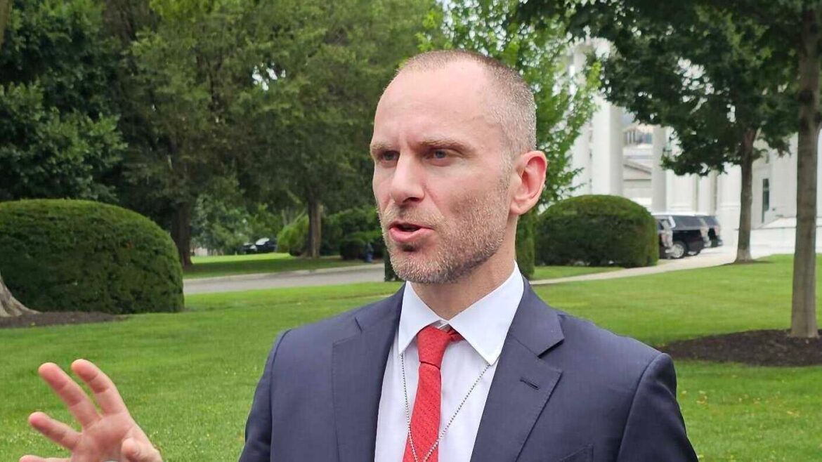 Cameron and Tyler Winklevoss at the White House on July 18, 2025. (Jesse Hamilton/CoinDesk)