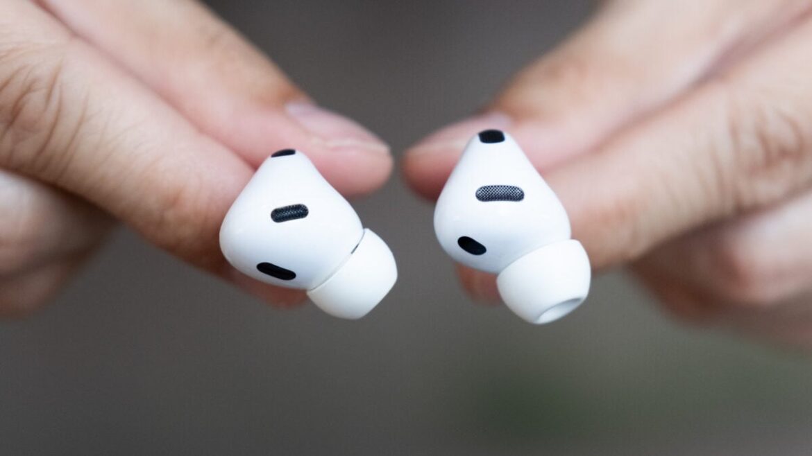 iOS 26 Just Gave Your AirPods a Bunch of Free Upgrades