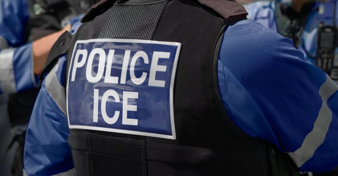 ICE Wants to Build Out a 24/7 Social Media Surveillance Team