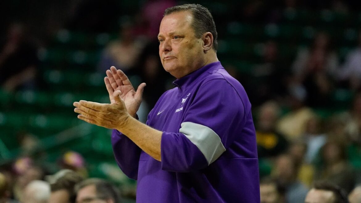 Tarleton State coach Billy Gillispie on leave amid inquiry