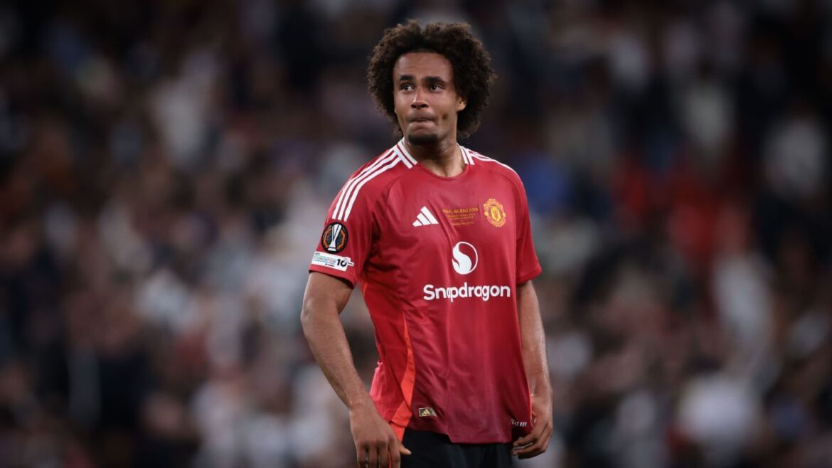 Transfer rumors, news: Como offer Man United's Zirkzee an escape